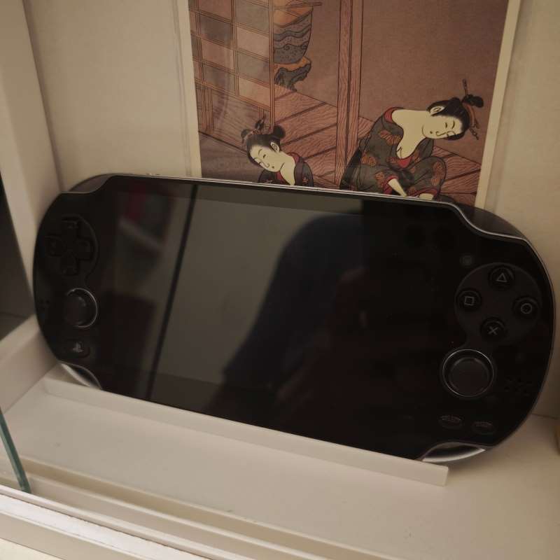 Портативная подставка для игро – обзор и цена Gaming Console Organizer
